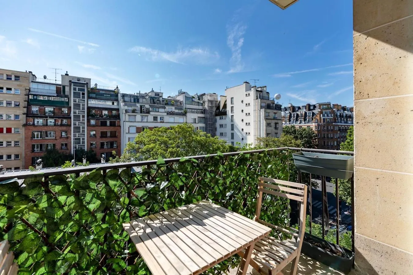 Apartamento Paris 16Th 2 Bedrooms Near Eiffel Tower Renovated Balcony 2-4 Person