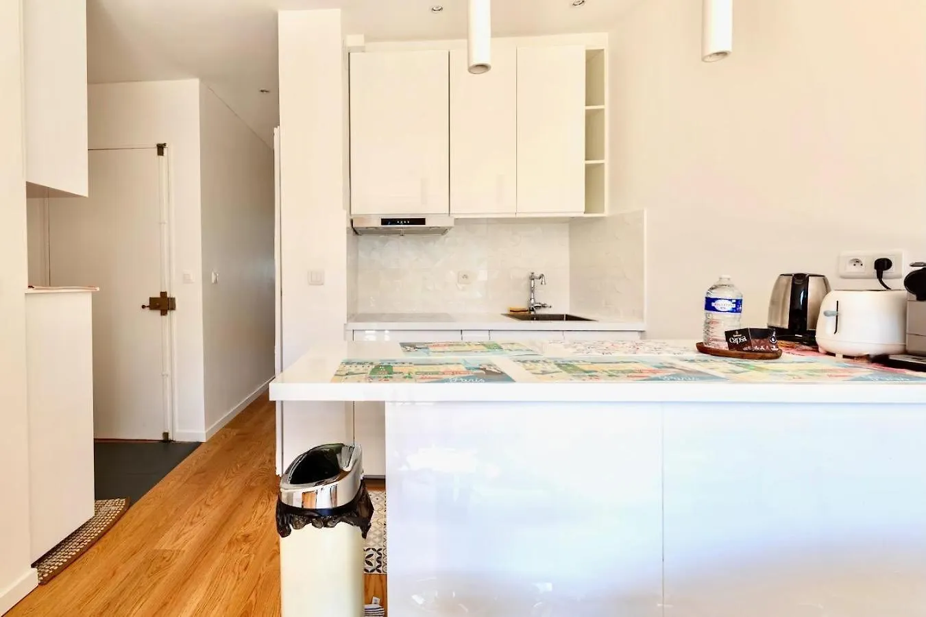 Paris 16Th 2 Bedrooms Near Eiffel Tower Renovated Balcony 2-4 Person Γαλλία