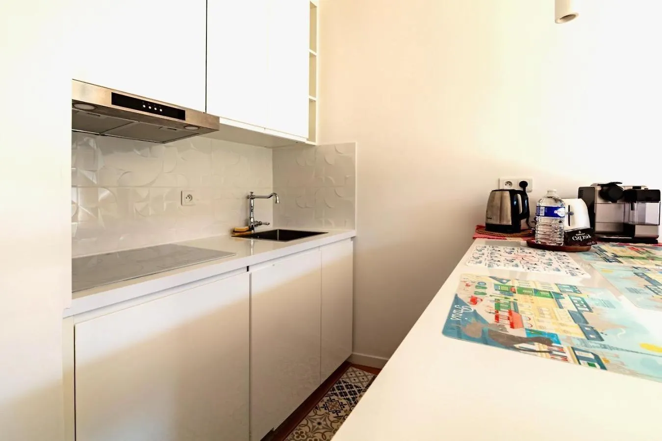 Paris 16Th 2 Bedrooms Near Eiffel Tower Renovated Balcony 2-4 Person 0*,  Γαλλία